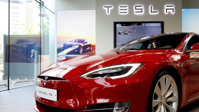 Tesla Model S