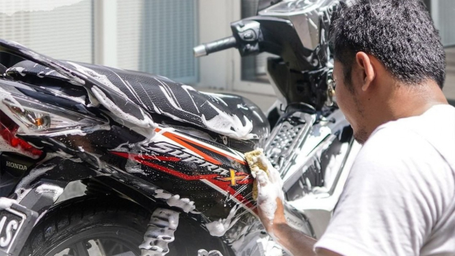 Cuci Motor