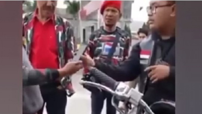 Sweeping Pengendara Moge di Bukittinggi