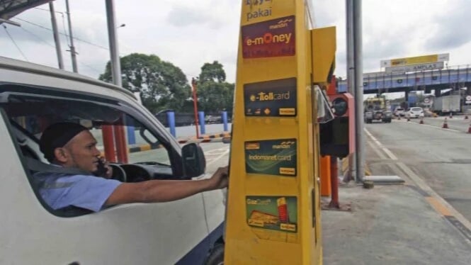 Bayar Tol Pakai E-Toll