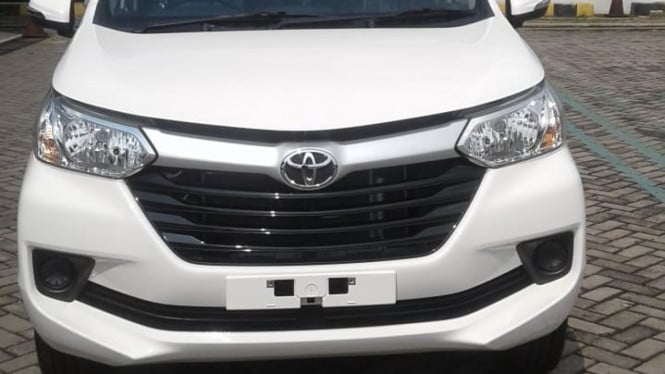 Toyota Transmover, Avanza paling murah