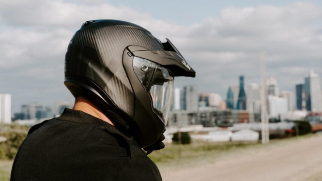 Smart Helm 'Quin Quest'.
