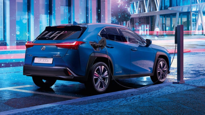 Lexus UX 300e, mobil full listrik pertama Toyota di Indonesia