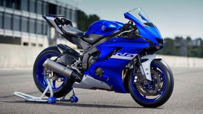 Yamaha R6
