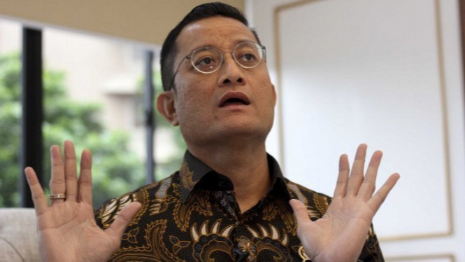 Menteri Sosial (Mensos) Juliari Peter Batubara, jadi tersangka