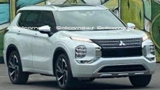 Mitsubishi Outlander baru edisi 2021