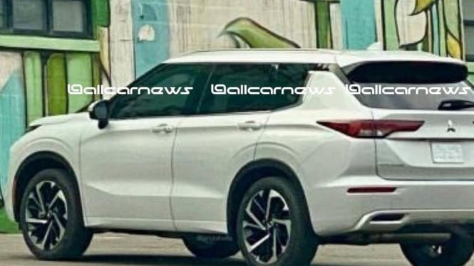Mitsubishi Outlander baru edisi 2021