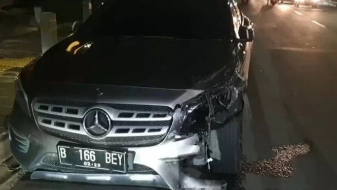 Mobil Mercedes-Benz Salshabilla Adriani