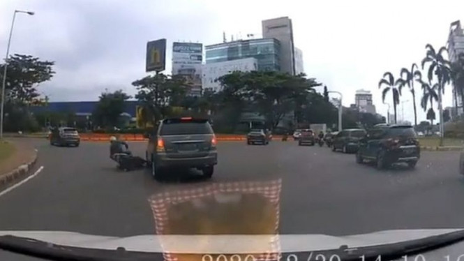 Modus Licik di Jalan Raya. Foto: IG @warung_jurnalis.