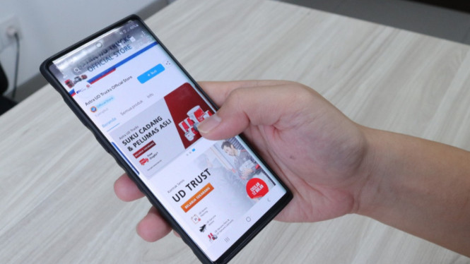 UD Trucks hadir di marketplace