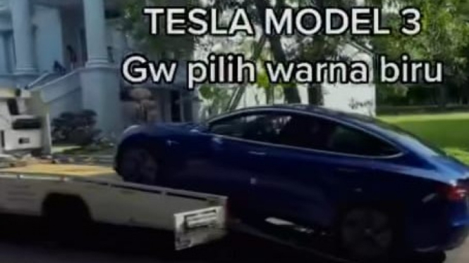 Indra Kesuma Beli Tesla karena Iseng