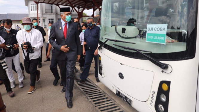 Gubernur Aceh Nova Iriansyah