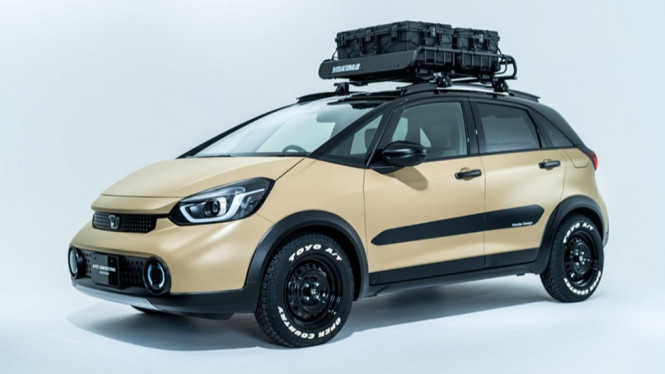 Modifikasi Honda Jazz hybrid (Fit e:HEV Crosstar)