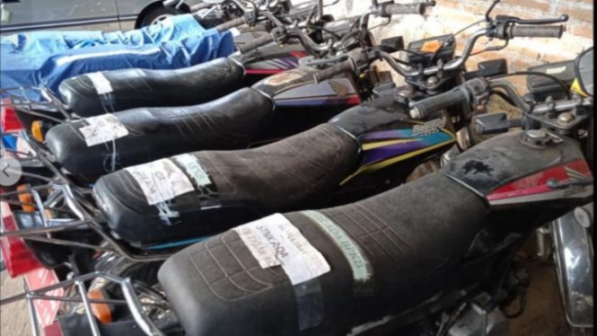 Honda Win bekas dilelang