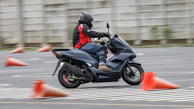 Test Ride Honda PCX 160