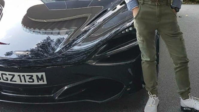 Mantan Camer Kaesang Pamer Mobil Seharga Puluhan Miliar