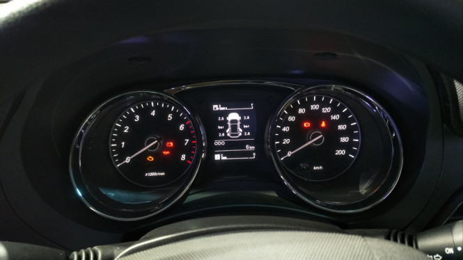 Panel instrumen Wuling Confero S baru