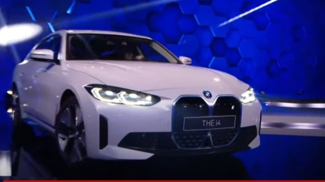 BMW i4