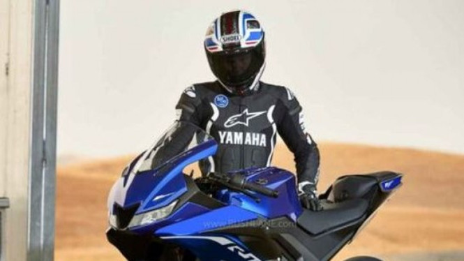 Yamaha R15. Foto: Rushlane.