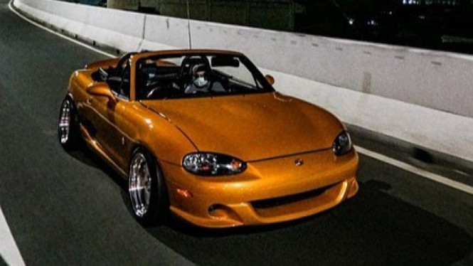 Mazda Miata 2001 Uya Kuya