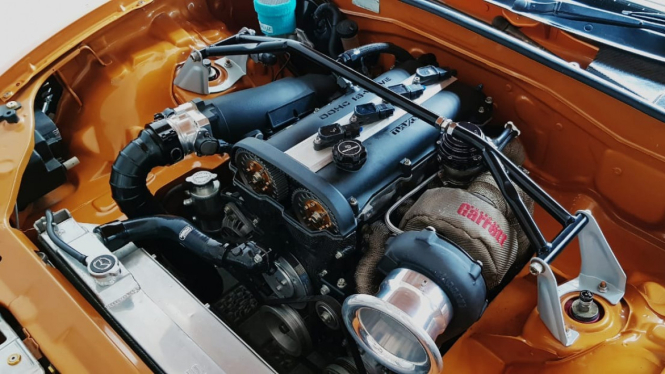 Mazda Miata 2001 mesin