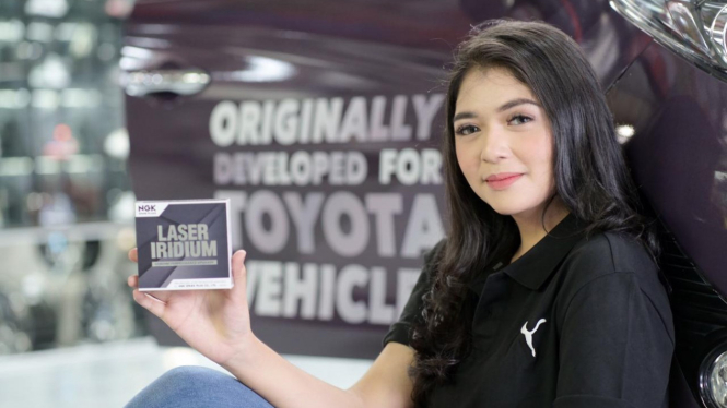 Busi Premium NGK untuk Mobil Toyota. Foto: NGK Busi.