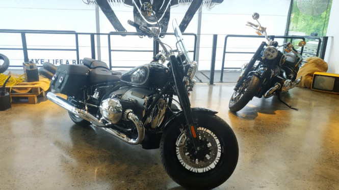 BMW R18 Classic dan R18 First Edition