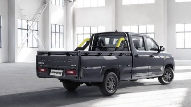 Pikap Wuling Journey