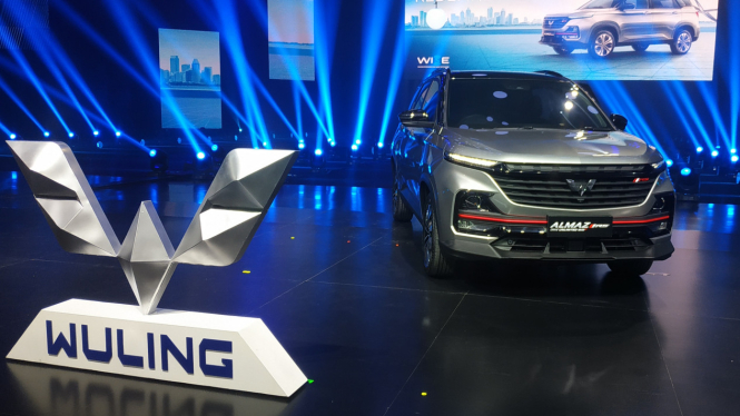 Wuling Almaz RS