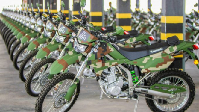 Kawasaki KLX 250 jadi motor tentara Malaysia