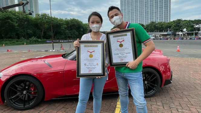 GM Irene Sukandar vs Raffi Ahmad main catur sembari ngedrift