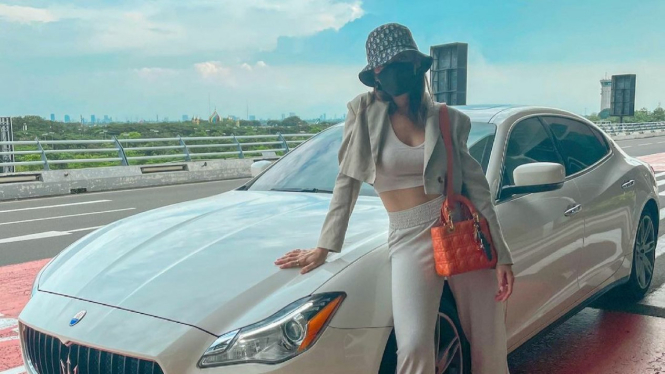 Mobil Maserati Jessica Iskandar