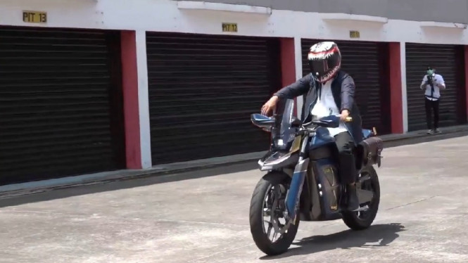 Wakil Gubernur Jawa Barat, Uu Ruzhanul Ulum