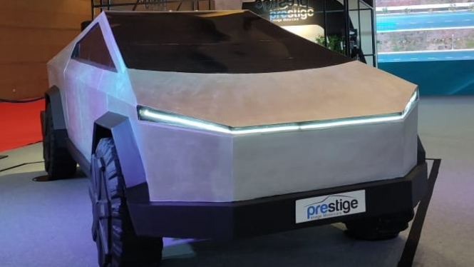 Tesla Cybertruck Imitasi di IIMS. Foto: Farhan/100KPJ