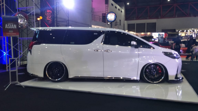 Modifikasi Toyota Alphard