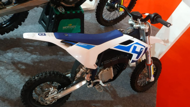 Husqvarna EE-5