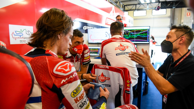 Nicolo Bulega Federal Oil Gresini Moto2