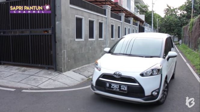 Toyota Sienta Sapri Pantun