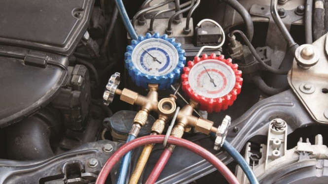 Alat pengetes ac mobil