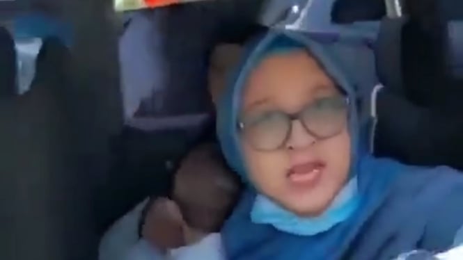 Emak-emak viral katain petugas anjing