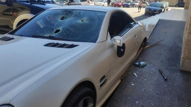 Polisi Ngamuk Hancurkan Mercedes Atasannya