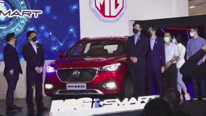 MG HS i-Smart pesaing ketat Almaz RS