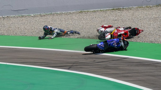 Pembalap Federal Oil Gresini Moto2