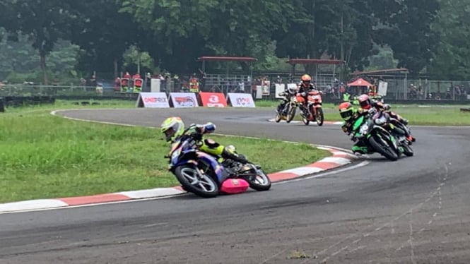 Sesi kualifikasi kelas Oneprix 1 musim 2021