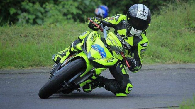 Pembalap Merak Raja Dancer, Dimas Juliatmoko