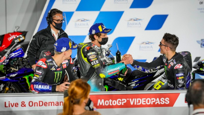 Maverick Vinales dan Valentino Rossi