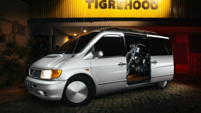 Mercedes-Benz Vito milik Ananda Omesh
