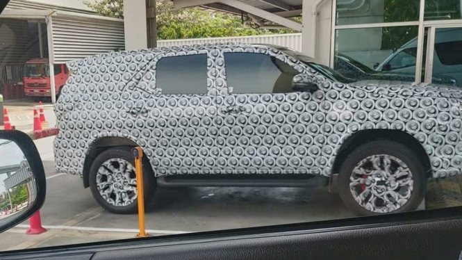 Toyota Fortuner GR-S versi buas