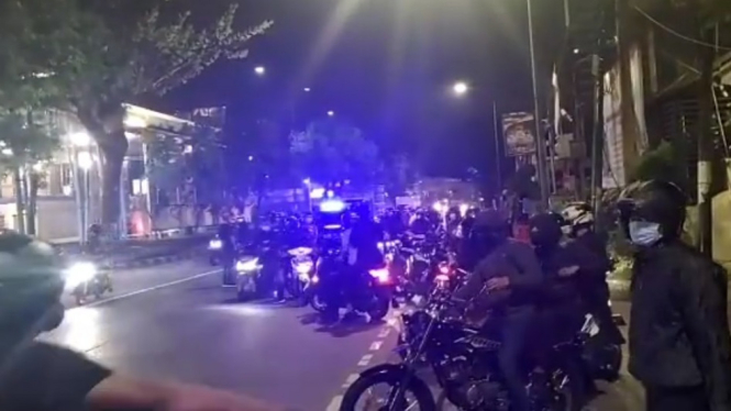Deretan motor Paspampres saat gruduk Polres Jakbar