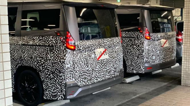 Toyota Voxy baru